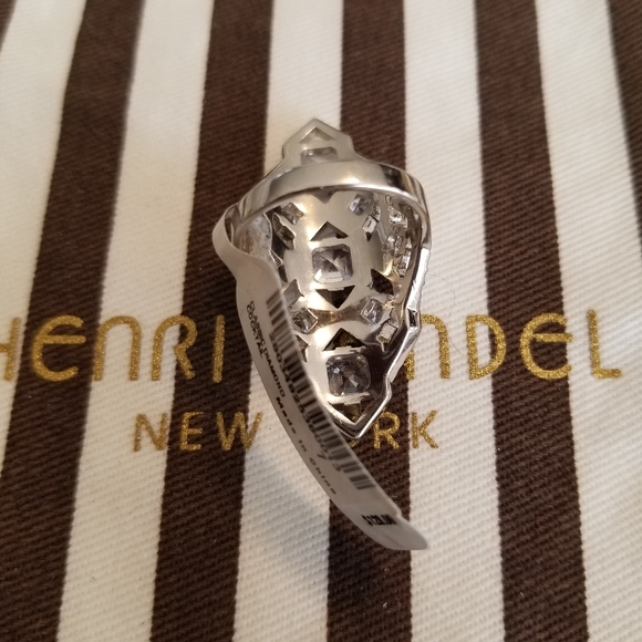 Henri bendel ring - Picture 2 of 7